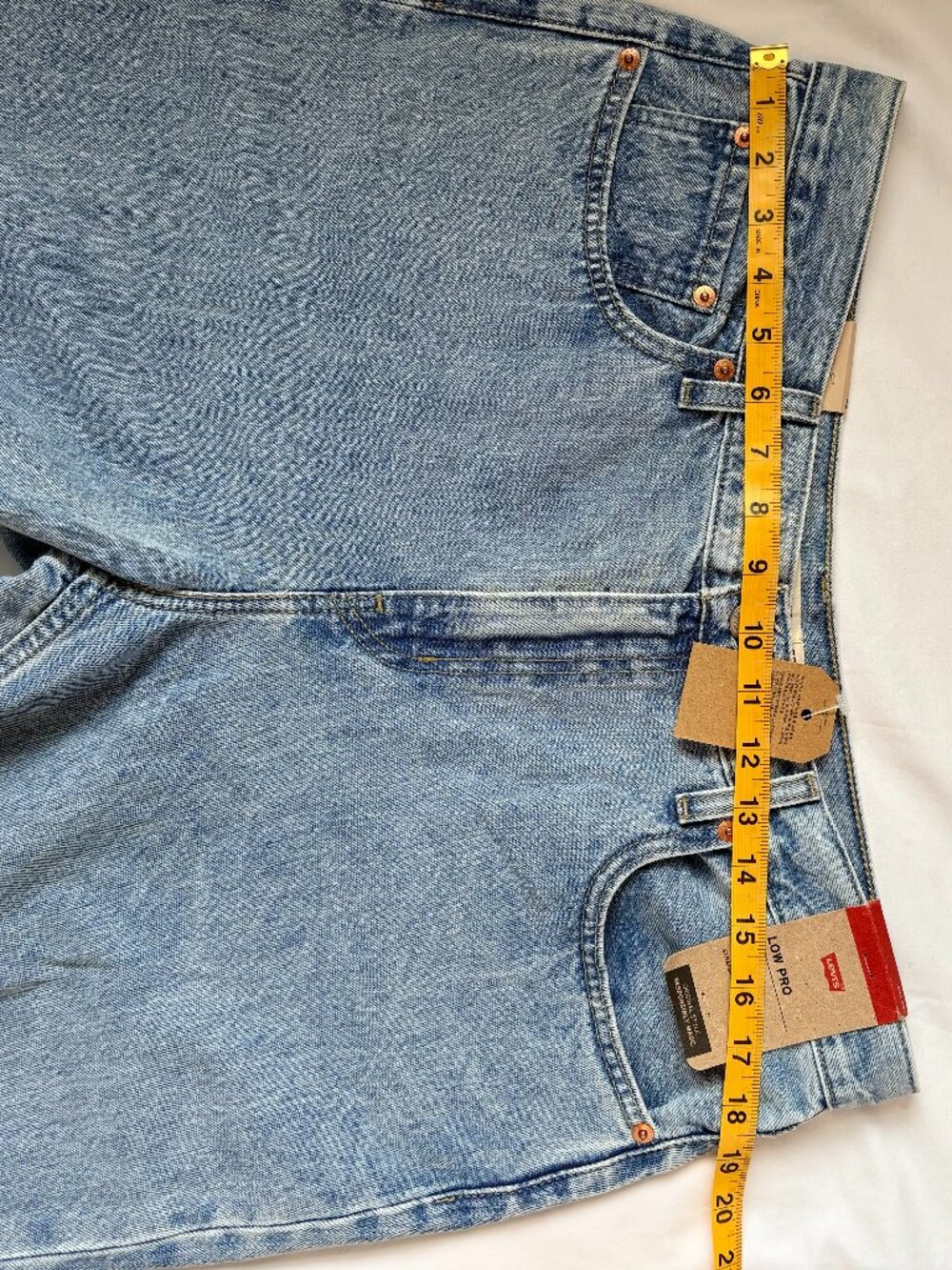 Levi's NWT Low Pro Straight Jeans 32 Charlie Glow Up Medium Wash Denim - Picture 12 of 12